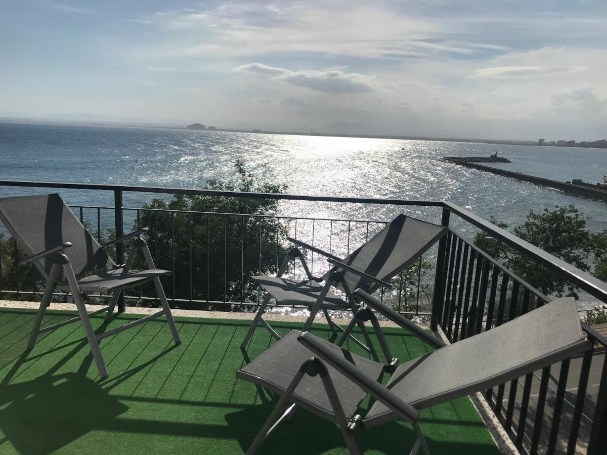Far Bay Appartement Roses Buitenkant foto